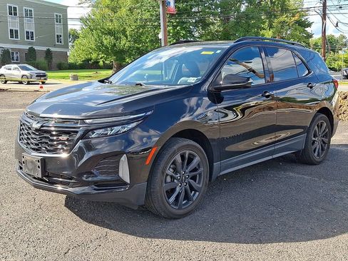 Used 2024 Chevrolet Equinox RS w/ RS Leather Package AWD/4WD image 3