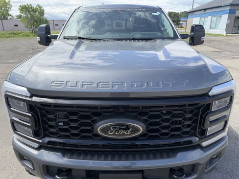 New 2026 Ford F250 Lariat w/ Black Appearance Package AWD/4WD image 5
