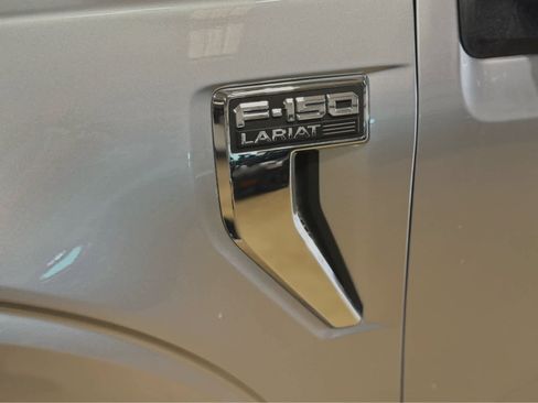 Used 2021 Ford F150 Lariat w/ Equipment Group 502A High image 12
