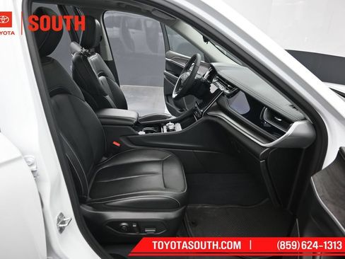 Used 2022 Jeep Grand Cherokee Limited 4xe AWD/4WD image 34