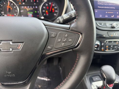 Used 2022 Chevrolet Equinox RS w/ RS Leather Package image 19