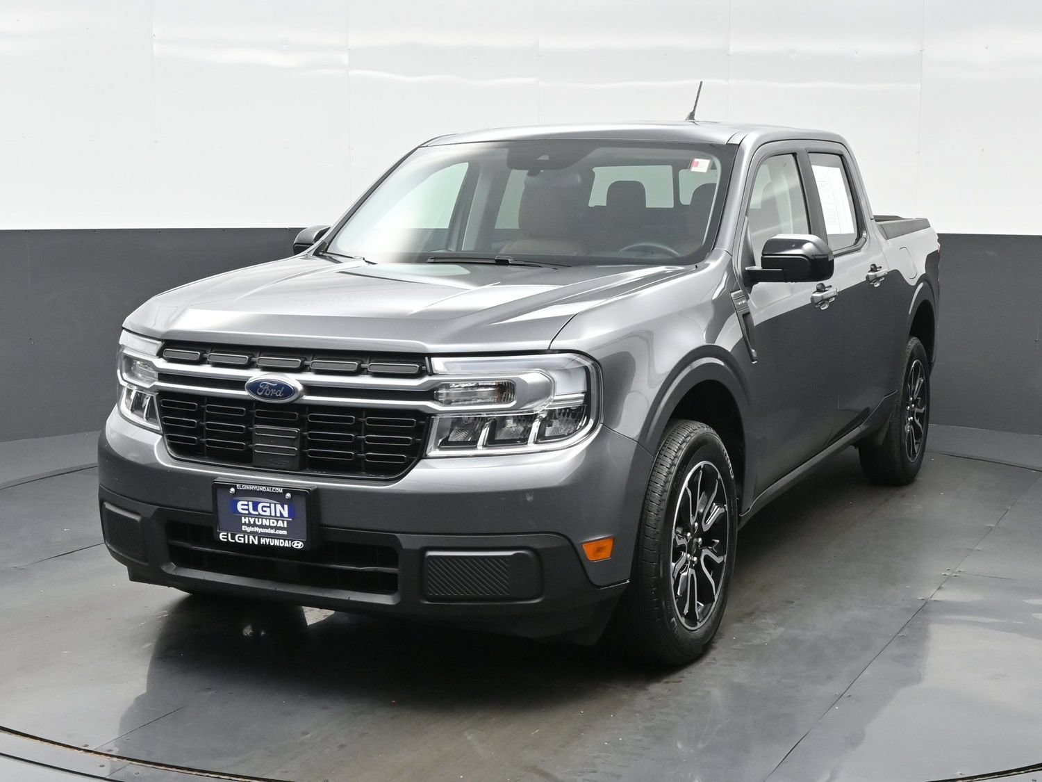 Used 2024 Ford Maverick Lariat FWD image 1