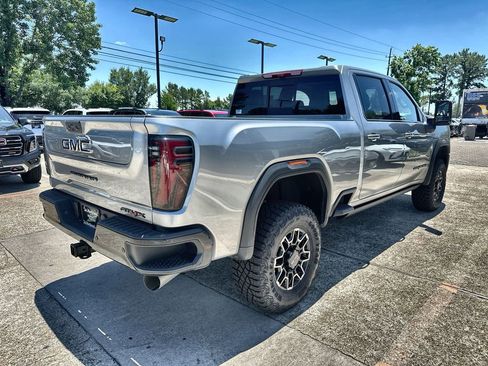 New 2026 GMC Sierra 2500 AT4X w/ LPO, Black Badging Package AWD/4WD image 11