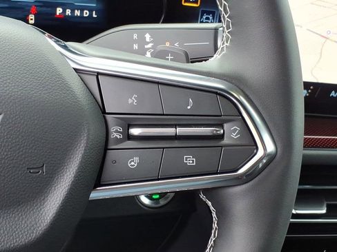 New 2026 Chevrolet Traverse Z71 w/ Enhanced Driving Package AWD/4WD image 19