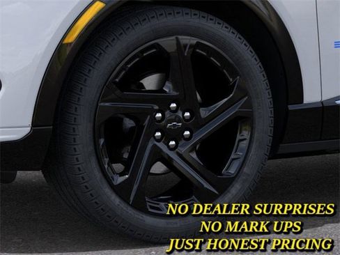 New 2026 Chevrolet Equinox EV RS image 9