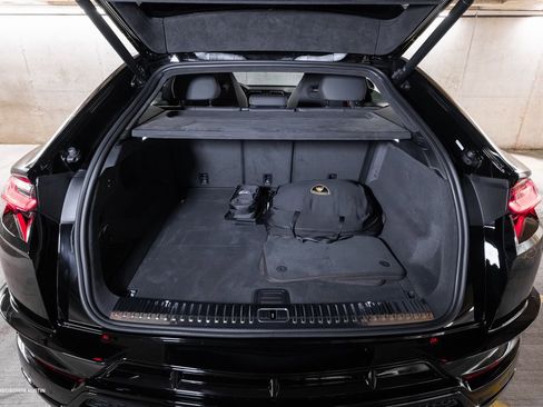 Used 2024 Lamborghini Urus S image 12