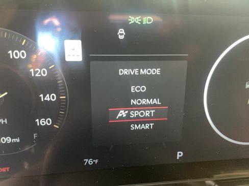 Used 2026 Kia Carnival SX Prestige image 14