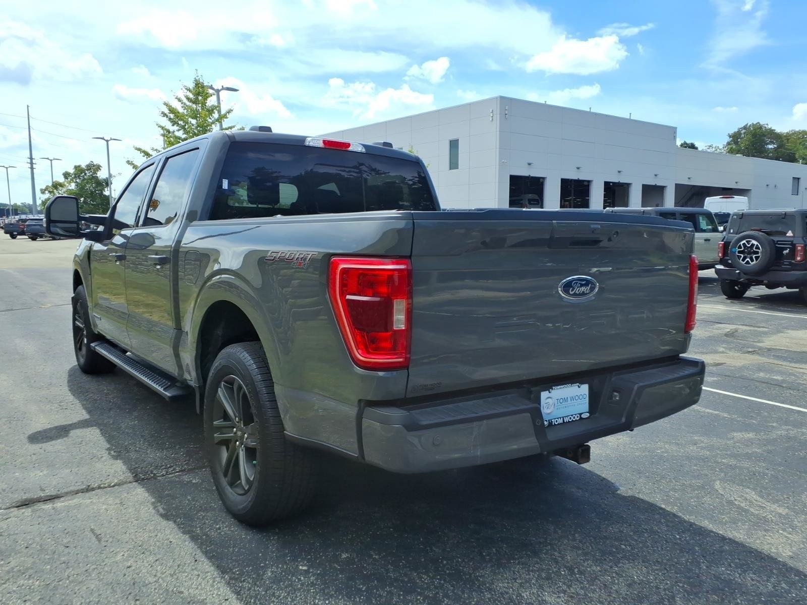 Used 2021 Ford F150 XLT w/ Equipment Group 302A High AWD/4WD image 8