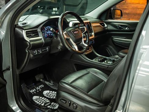 Used 2023 GMC Acadia SLT w/ Elevation Edition AWD/4WD image 9