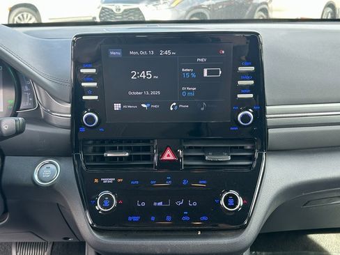 Used 2021 Hyundai Ioniq SEL image 13