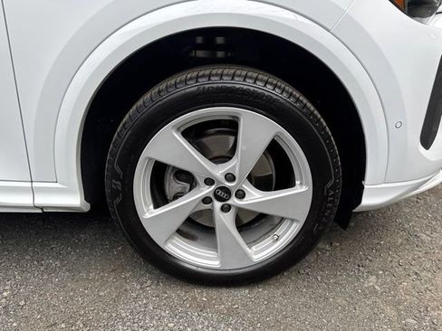 Certified 2025 Audi Q5 Premium Plus w/ Premium Plus AWD/4WD image 11
