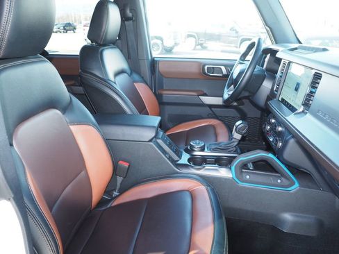 Used 2023 Ford Bronco Outer Banks image 19