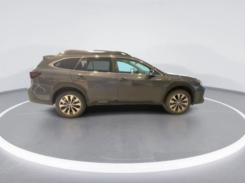 Used 2024 Subaru Outback Limited AWD/4WD image 9
