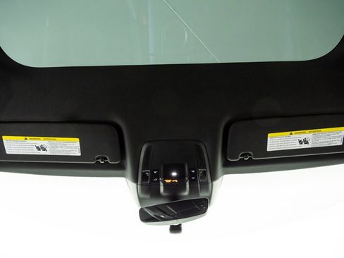 Used 2021 Porsche Taycan 4S w/ Premium Package image 20