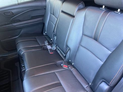 Used 2024 Honda Passport TrailSport image 15