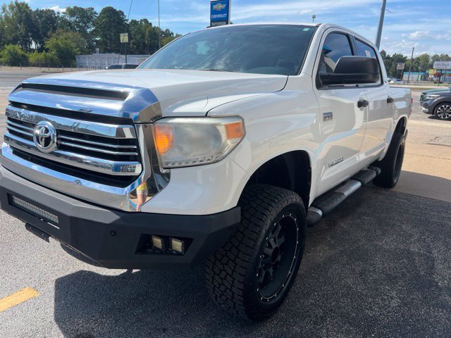Used 2016 Toyota Tundra SR5 w/ TRD Off Road Package AWD/4WD image 5