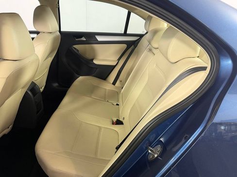 Used 2018 Volkswagen Jetta SEL FWD image 24