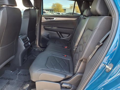 New 2026 Volkswagen Atlas Cross Sport SE image 13