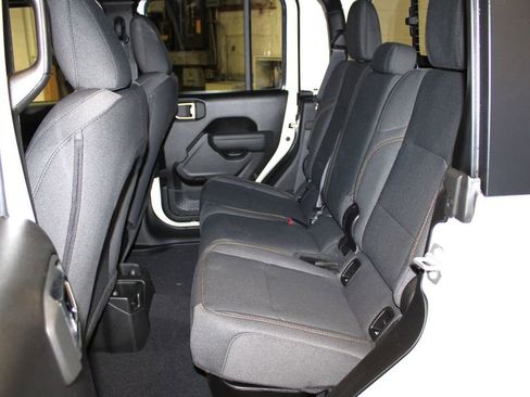 New 2026 Jeep Gladiator Sport image 25