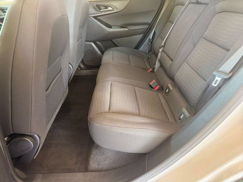Used 2025 Chevrolet Equinox LT FWD image 25
