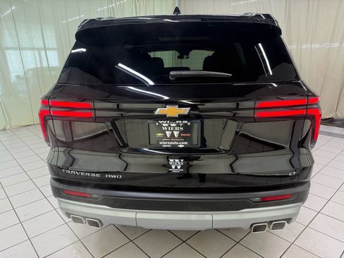 Certified 2024 Chevrolet Traverse LT w/ Enhanced Driving Package image 6