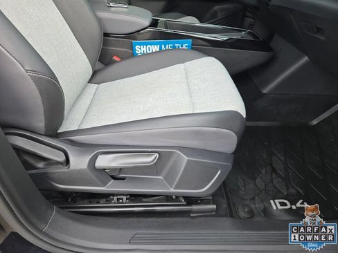 Used 2024 Volkswagen ID.4 Pro RWD image 42