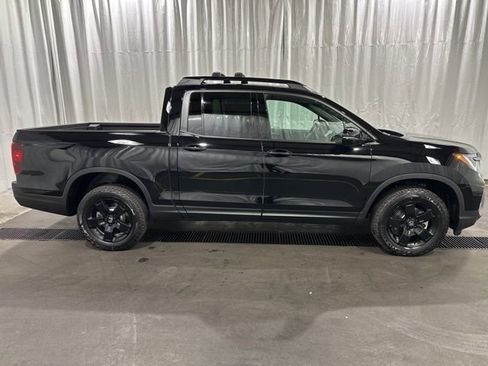 New 2026 Honda Ridgeline Black Edition image 2