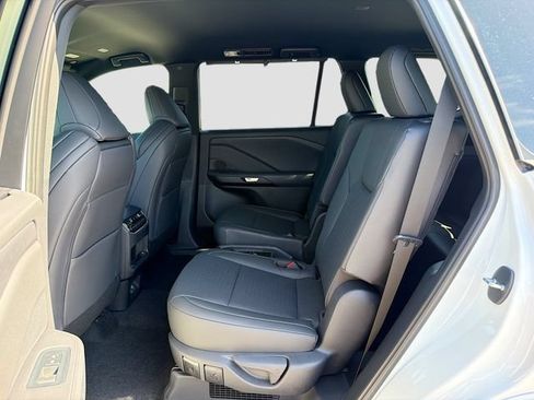 New 2026 Lexus TX 500h AWD image 23