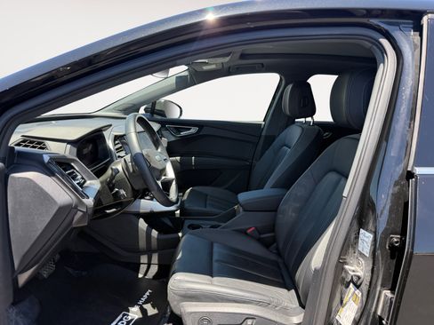 Used 2023 Audi Q4 e-tron Premium Plus w/ Premium Plus RWD image 10