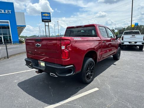 Used 2024 Chevrolet Silverado 1500 LT Trail Boss w/ LPO, Dark Essentials Package AWD/4WD image 6