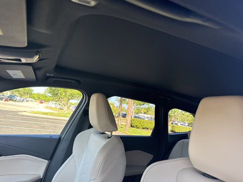 Used 2023 BMW X1 xDrive28i w/ Premium Package image 10