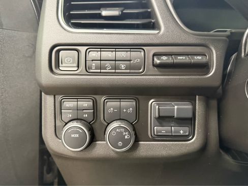 Used 2022 Chevrolet Tahoe High Country w/ Max Trailering Package AWD/4WD image 26