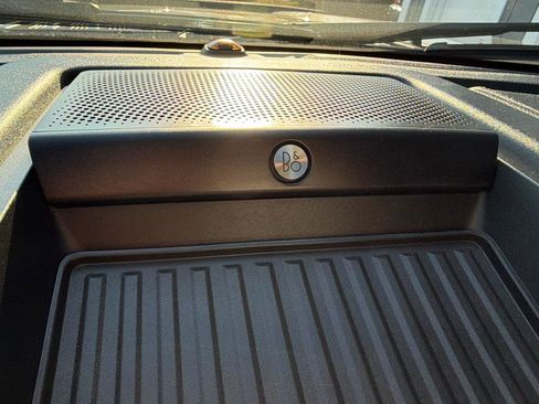 Used 2019 Ford F150 Lariat w/ Equipment Group 502A Luxury image 17