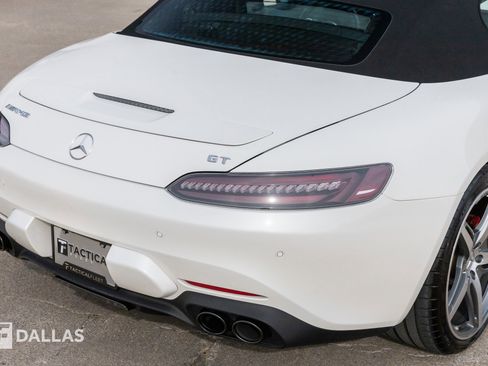 Used 2021 Mercedes-Benz AMG GT Roadster image 16