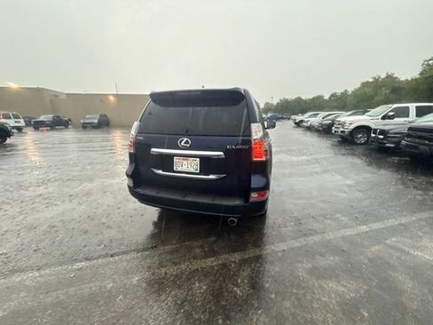 Used 2022 Lexus GX 460 Luxury w/ Accessory Package AWD/4WD image 27