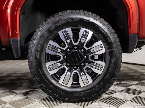 Used 2024 GMC Sierra 2500 Denali w/ Denali Reserve Package AWD/4WD image 39