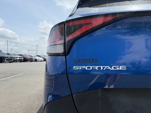 Used 2023 Kia Sportage EX FWD image 8