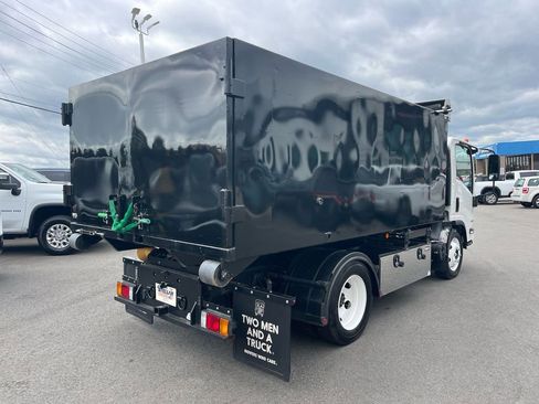 Used 2024 Chevrolet Low Cab Forward RWD image 4