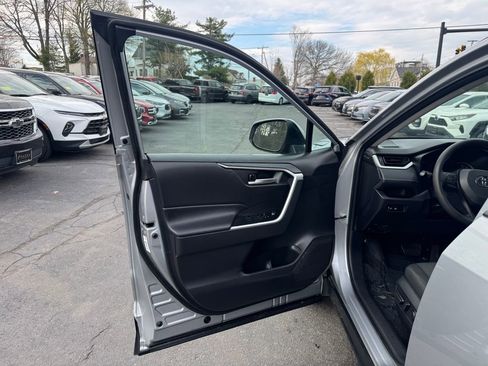 Used 2024 Toyota RAV4 XLE image 18