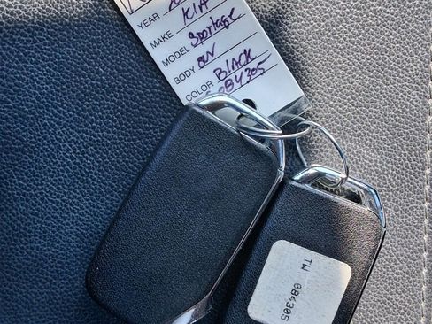 Used 2023 Kia Sportage SX image 12