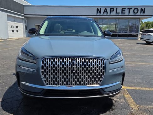 Used 2023 Lincoln Corsair AWD w/ Equipment Group 101A image 2