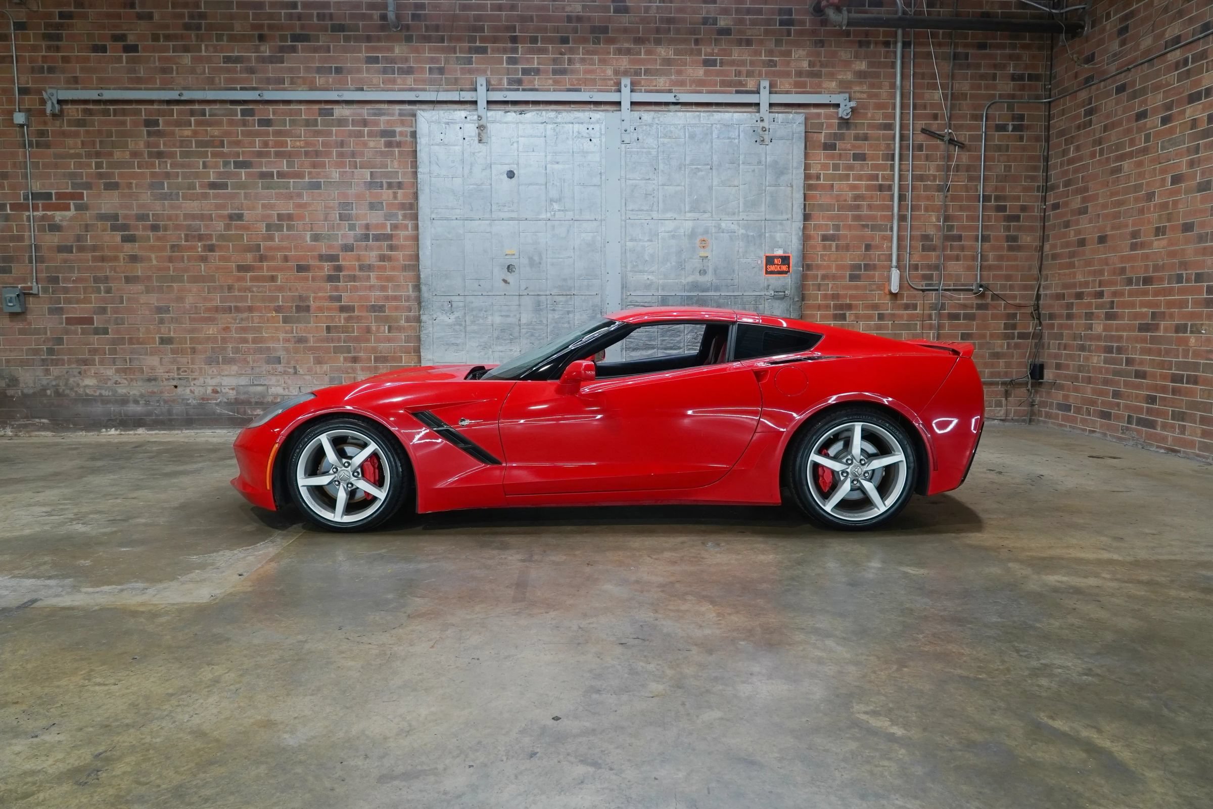 Used 2014 Chevrolet Corvette Stingray Coupe RWD image 1