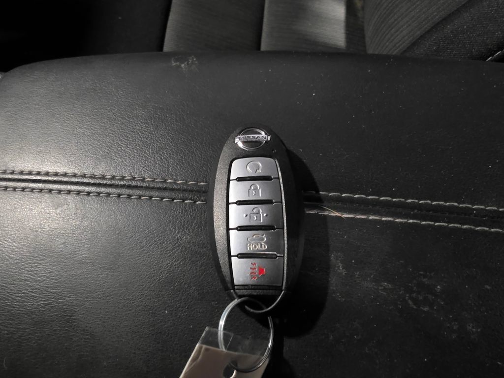 Used 2020 Nissan Sentra SV w/ Trunk Package FWD image 10