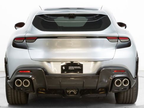 Used 2025 Ferrari Purosangue image 6