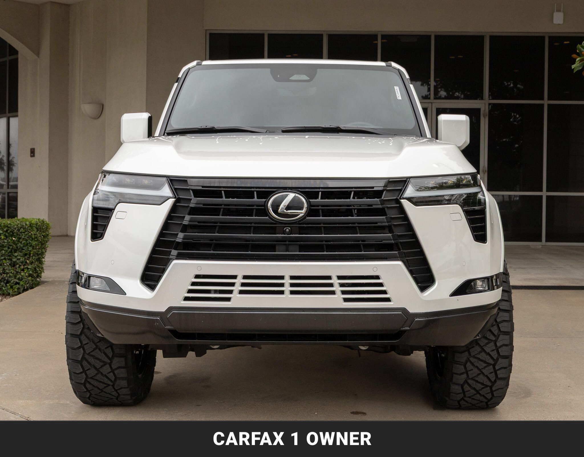 Used 2026 Lexus GX 550 w/ Accessory Package (2T) AWD/4WD image 4