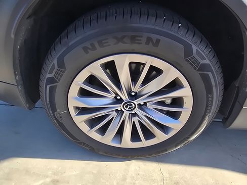 Used 2024 MAZDA CX-90 3.3 Turbo w/ Preferred Plus AWD/4WD image 9