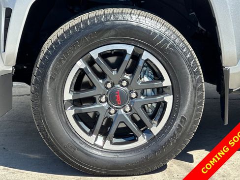 Used 2024 Toyota Tacoma TRD Sport w/ TRD Sport Upgrade Package image 26