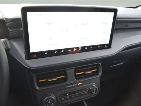 New 2026 Ford Maverick Tremor image 9