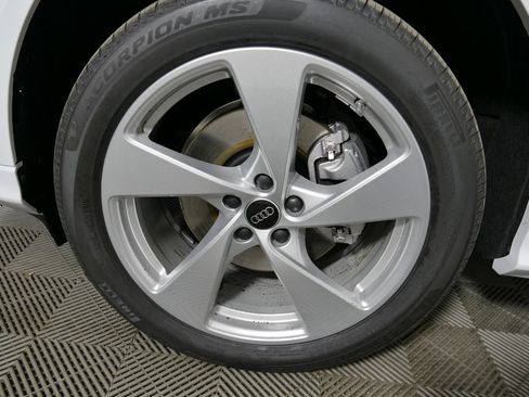 New 2025 Audi Q5 Premium Plus image 9