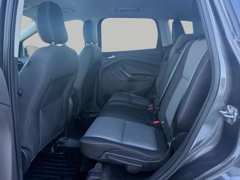 Used 2018 Ford Escape SE image 24